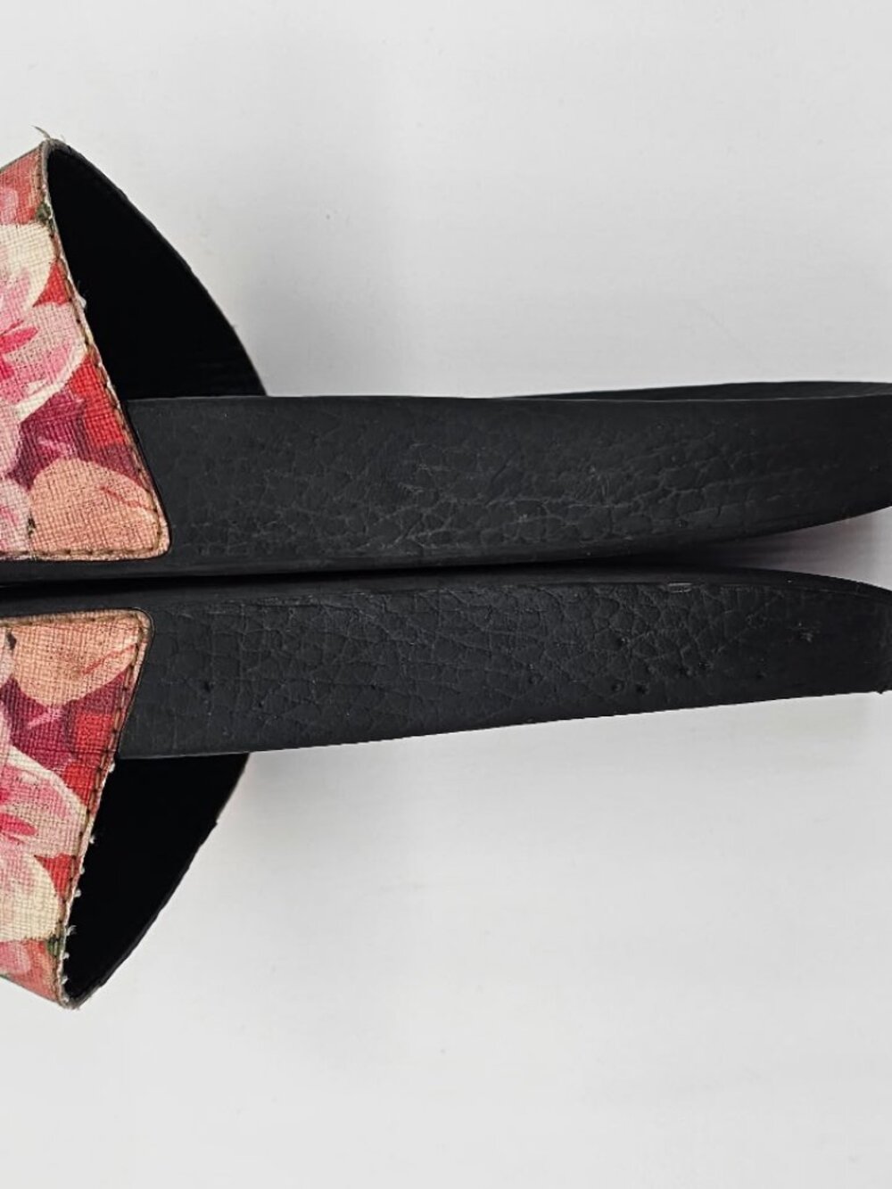 Gucci Floral Slides, Preowned, Size 38, US 8, in Good Condition - Picture 9 of 13